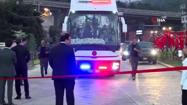 Cumhurbaşkanı Erdoğan, Araklı'da restoran açılışına katıldı
