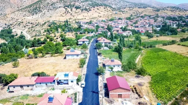 Doğanşehir'de asfalt çalışması Doğanşehir'de asfalt çalışması