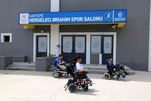 Engelleri aştılar, 2020 Olimpiyatlarına hazırlanıyorlar Engelleri aştılar, 2020 Olimpiyatlarına hazırlanıyorlar