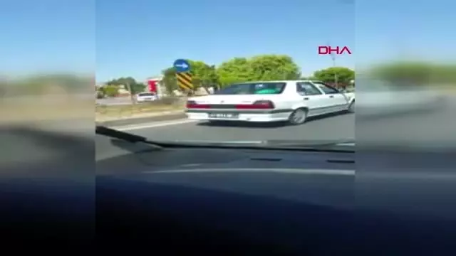 ESKİŞEHİR OTOMOBİLİN ÇARPTIĞI ATLAR, TELEF OLDU