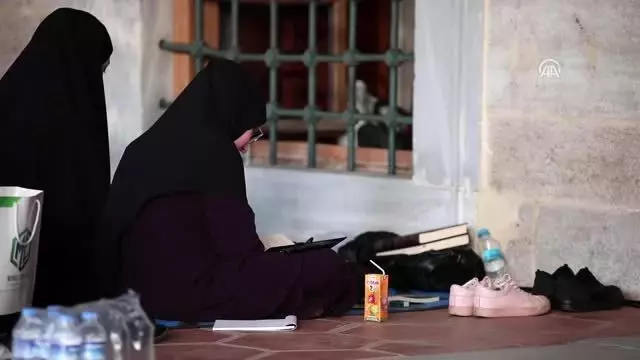 'İlme dayalı yeni bir uyanışa şahit oluyoruz' (1) 'İlme dayalı yeni bir uyanışa şahit oluyoruz' (1)