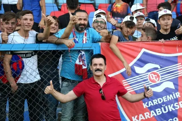 Karabükspor hazırlık maçında Kastamonuspor'u 3 golle geçti Karabükspor hazırlık maçında Kastamonuspor'u 3 golle geçti