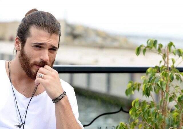 Oyuncu Can Yaman, Televizyonun Star Adamı yarışmasında rakiplerini solladı