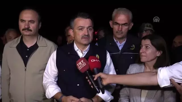 Pakdemirli: Şu anda yangın çok kuvvetle kontrol altında