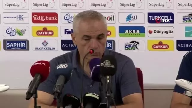 Rıza Çalımbay: 'Ligde bir maç kaybettik ama koskoca bir lig var' Rıza Çalımbay: 'Ligde bir maç kaybettik ama koskoca bir lig var'