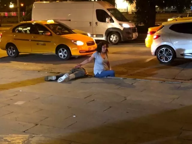 Sokak ortasında tartıştığı kişiyi defalarca bıçakladı