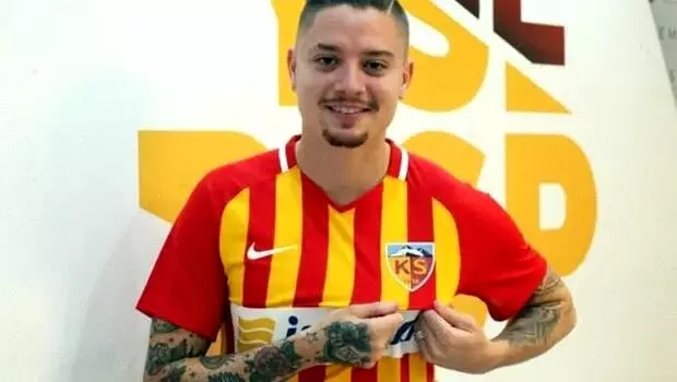 Son dakika transfer haberleri: Kayserispor Adryan Tavares'e imzayı attırdı