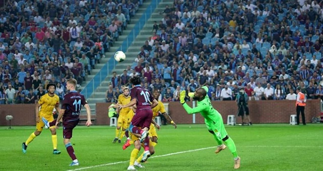 Trabzonspor, Yeni Malatyaspor'u 2-1 mağlup etti!