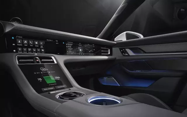 Yeni Porsche Taycan'ın iç tasarımı Dijital, sade, sürdürülebilir Yeni Porsche Taycan'ın iç tasarımı Dijital, sade, sürdürülebilir