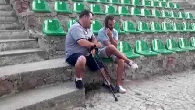 '12 Numaralı Adam' Ayvalık'ta sahnelendi '12 Numaralı Adam' Ayvalık'ta sahnelendi