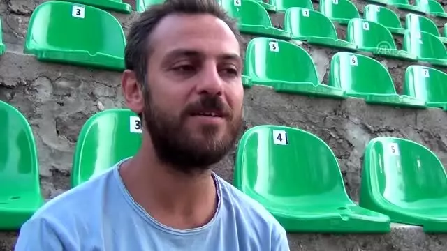 '12 Numaralı Adam' Ayvalık'ta sahnelendi