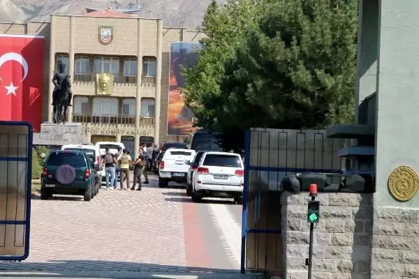 Bakan akar, erzincan'da Bakan akar, erzincan'da