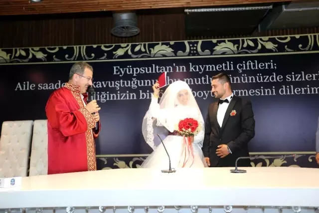 Eyüpsultan'da nikaha büyük ilgi Eyüpsultan'da nikaha büyük ilgi
