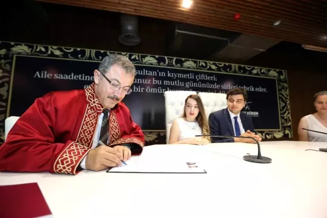 Eyüpsultan'da nikaha büyük ilgi Eyüpsultan'da nikaha büyük ilgi