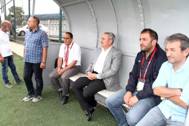Gençlik ve Spor İl Müdürü Taşkesenligil: 'Amatörler bizim gözbebeğimiz' Gençlik ve Spor İl Müdürü Taşkesenligil: 'Amatörler bizim gözbebeğimiz'
