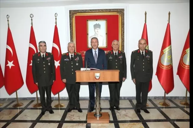 Milli Savunma Bakanı Akar, 3'üncü Ordu Komutanlığı'nda ki devir teslim törenine katıldı Milli Savunma Bakanı Akar, 3'üncü Ordu Komutanlığı'nda ki devir teslim törenine katıldı