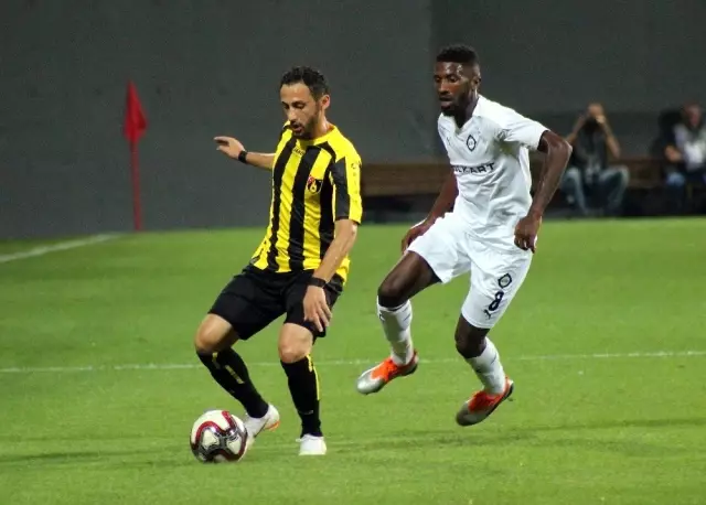 TFF 1. Lig: İstanbulspor: 2 - Altay: 2 TFF 1. Lig: İstanbulspor: 2 - Altay: 2