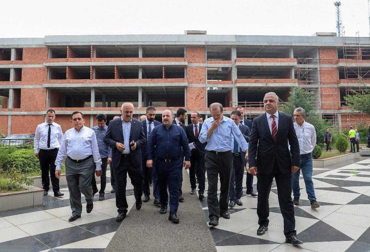 Trabzon'da kurulacak Yatırım Adası'nın faaliyete geçmesiyle 25 bin kişiye istihdam sağlanacak