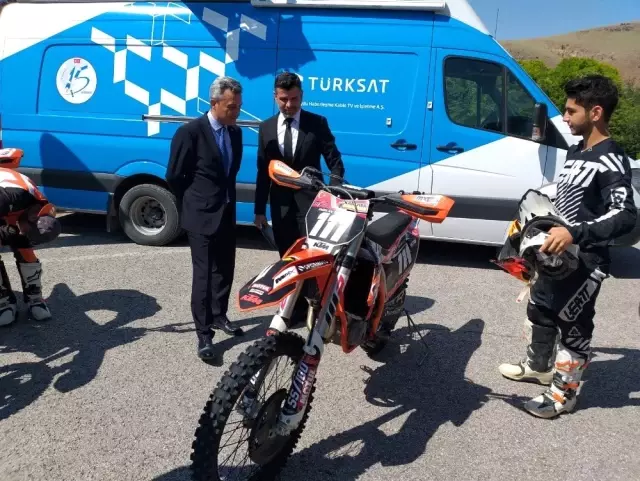 Türksat Dünya Motokros Şampiyonası'na sponsor oldu