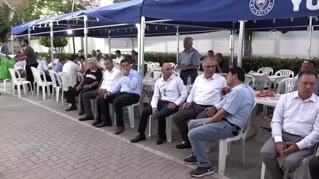 Bakan Pakdemirli'den taziye ziyareti