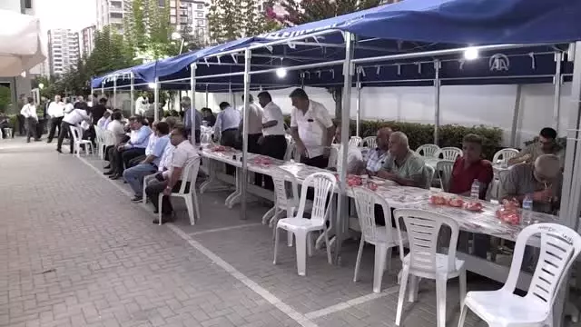 Bakan Pakdemirli'den taziye ziyareti Bakan Pakdemirli'den taziye ziyareti
