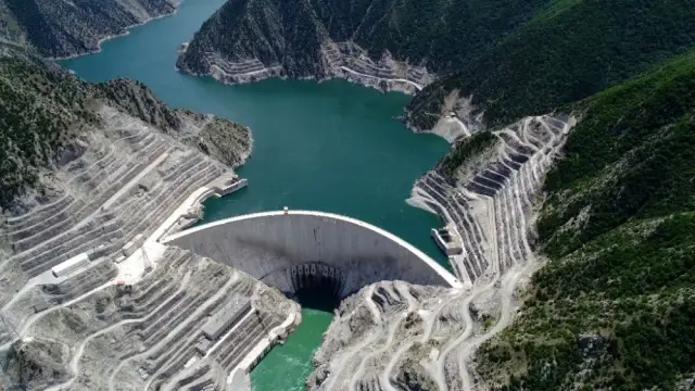 DSİ, Artvin'de 216 kilometre yol inşa etti DSİ, Artvin'de 216 kilometre yol inşa etti