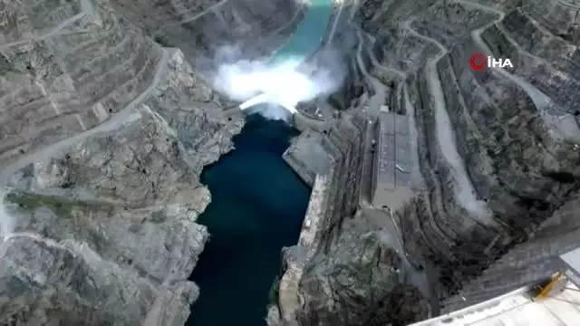 DSİ, Artvin'de 216 kilometre yol inşa etti DSİ, Artvin'de 216 kilometre yol inşa etti
