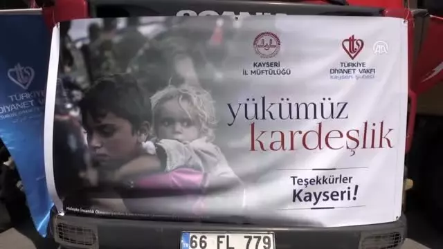 'Halep'te İnsanlık Ölmesin Kampanyası' 'Halep'te İnsanlık Ölmesin Kampanyası'