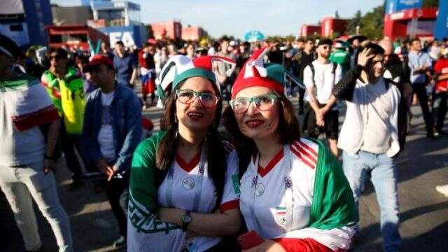 İran'da 40 yıl sonra devrim! Kadınlar statta maç izleyecek