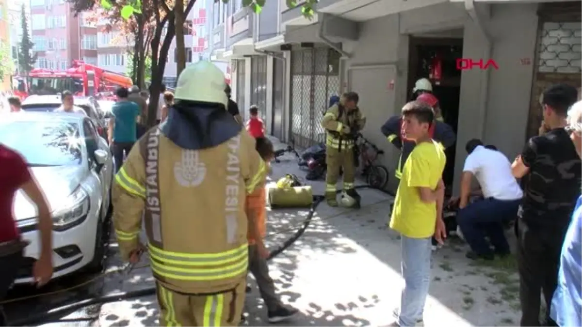 İstanbul-bayrampaşa'da yangın; dumandan mahsur kalanları itfaiye kurtardı