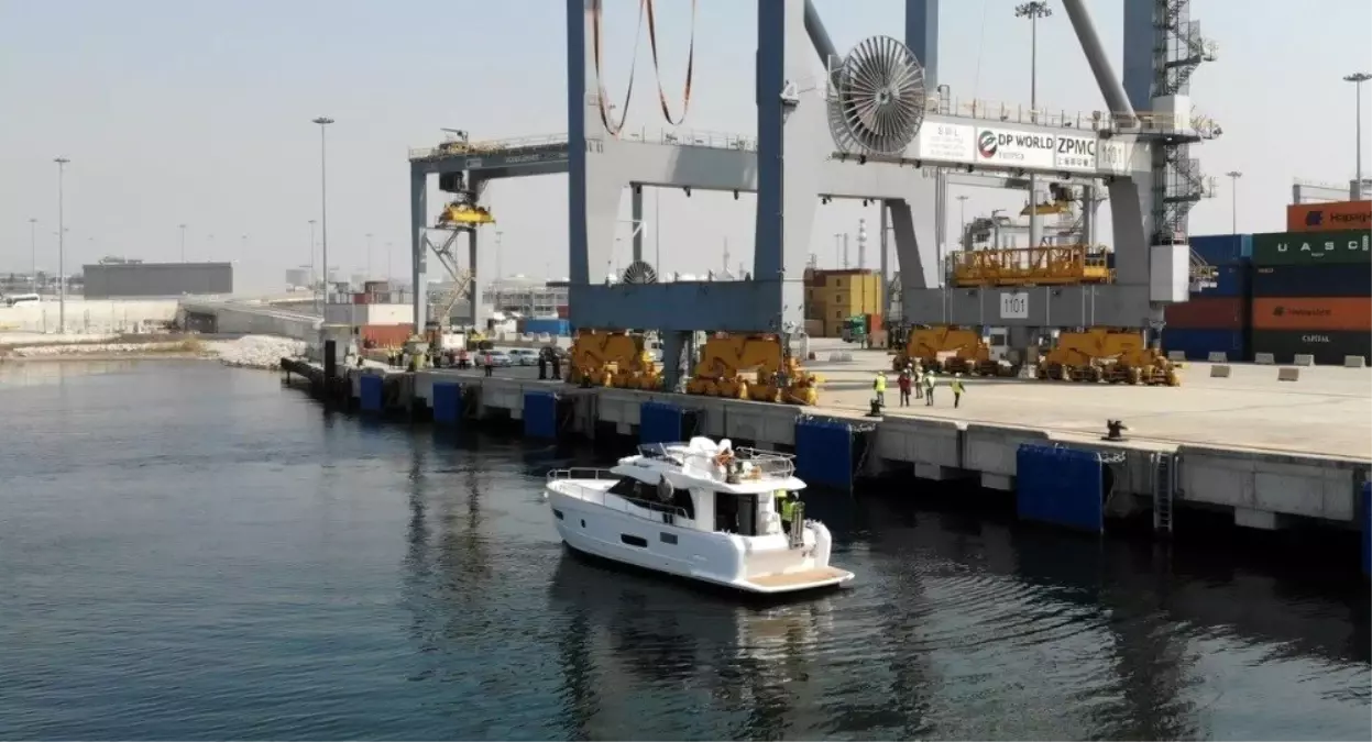 Türkiye'de üretilen lüks yat Singapur'a satıldı