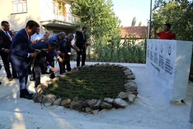 Ağaçköy Şehitlikleri düzenlenen törenle ziyarete açıldı Ağaçköy Şehitlikleri düzenlenen törenle ziyarete açıldı