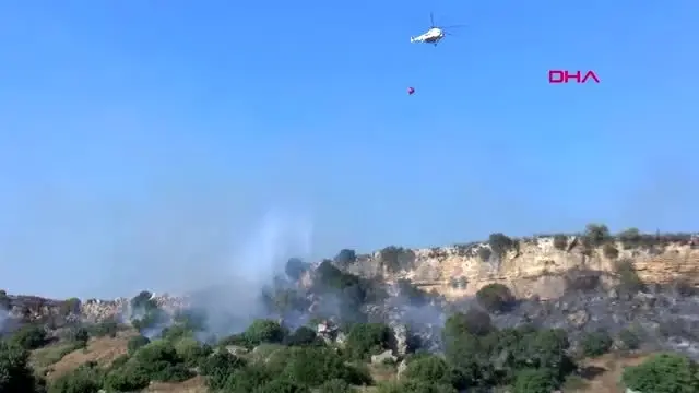Antalya perge antik kenti yakınında orman yangını 3 Antalya perge antik kenti yakınında orman yangını 3