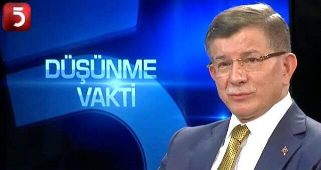 Davutoğlu'ndan 'yeni parti' açıklaması: Yeni bir hali yeni bir yol olarak bağlamak lazım