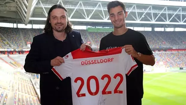 Fortuna Düsseldorf, Kaan Ayhan'ın sözleşmesini uzattı Fortuna Düsseldorf, Kaan Ayhan'ın sözleşmesini uzattı