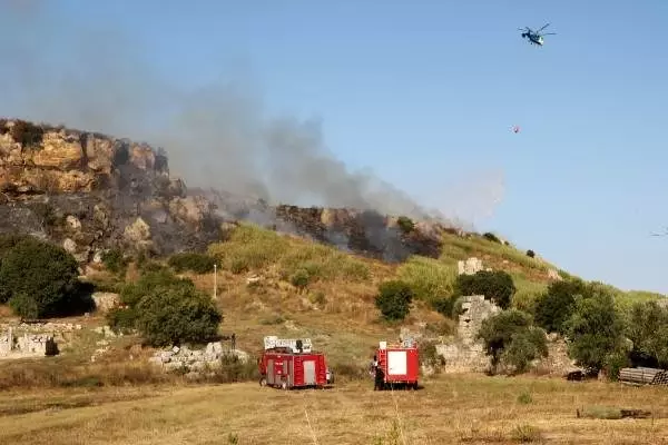 Perge antik kenti yakınında orman yangını (2) - yeniden Perge antik kenti yakınında orman yangını (2) - yeniden