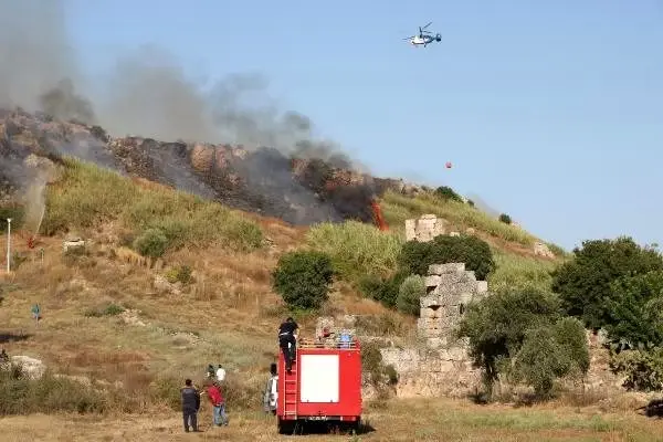 Perge antik kenti yakınında orman yangını (2) - yeniden Perge antik kenti yakınında orman yangını (2) - yeniden