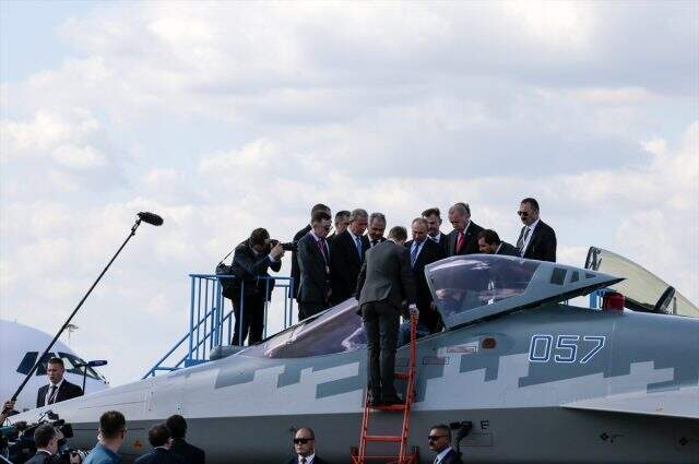 Son dakika! RIA duyurdu: Türk ve Rus yetkililer Su-35 ve Su-57 uçaklarının teslimatını görüşüyor