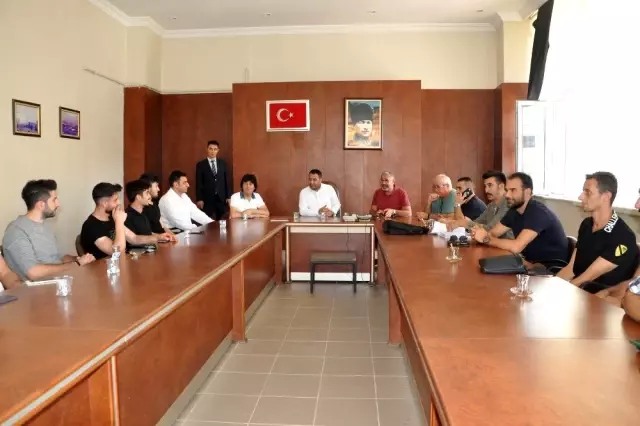 Sorgun Belediyespor'da toplu imza töreni