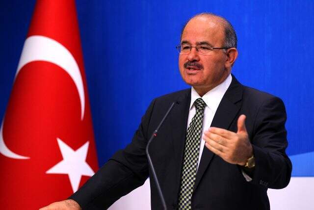AK Parti'den istifa ettiği iddia edilen eski bakan Hüseyin Çelik: Şu an için partimdeyim