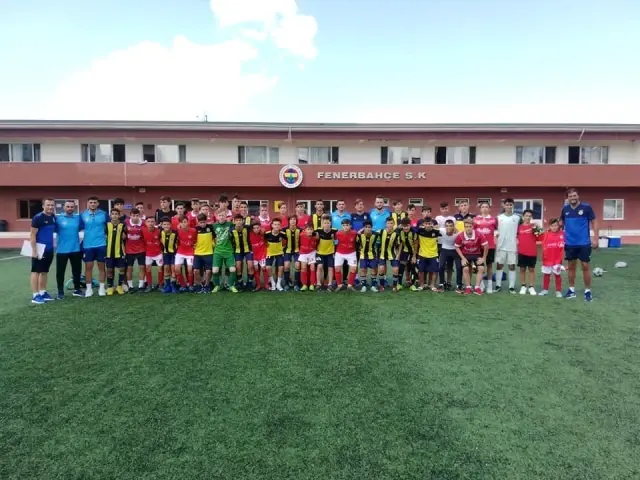 Başkan Şahin'den Fenerbahçe Spor Kulübüne teşekkür Başkan Şahin'den Fenerbahçe Spor Kulübüne teşekkür