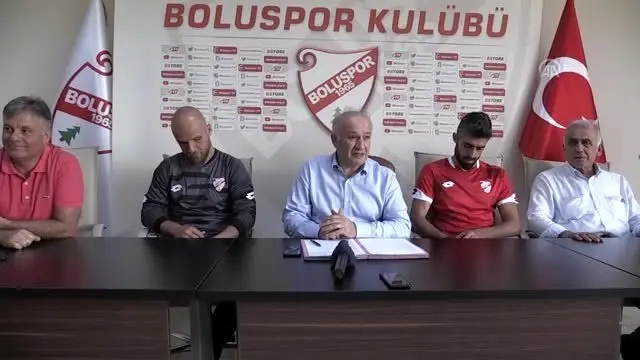 Boluspor, Hakan Canbazoğlu ve Hakan Arslan ile birer yıllık sözleşme imzaladı Boluspor, Hakan Canbazoğlu ve Hakan Arslan ile birer yıllık sözleşme imzaladı