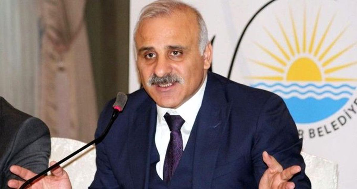 Eski Van kayyumundan '700 bin liraya takım elbise aldı' iddiasına yanıt: Açık bir iftiradır
