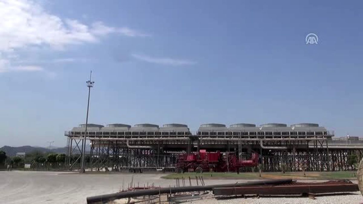 Gazeteciler jeotermal santralleri gezdi