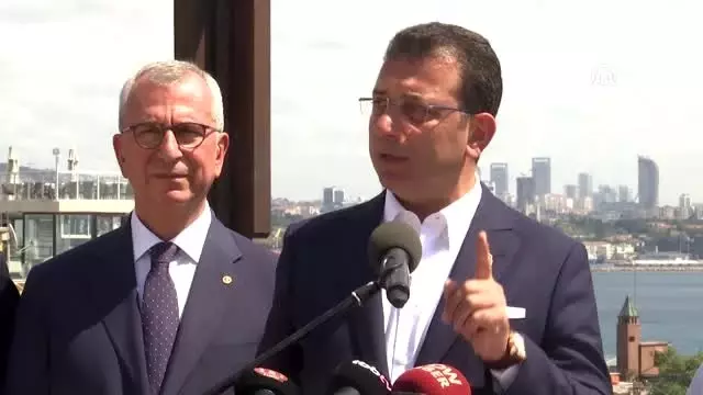 İstanbul'da 24 saat toplu ulaşım dönemi başlıyor İstanbul'da 24 saat toplu ulaşım dönemi başlıyor