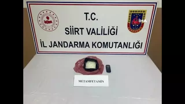 Siirt'te 400 gram metamfetamin ile yakalanan şahıs yakalandı Siirt'te 400 gram metamfetamin ile yakalanan şahıs yakalandı