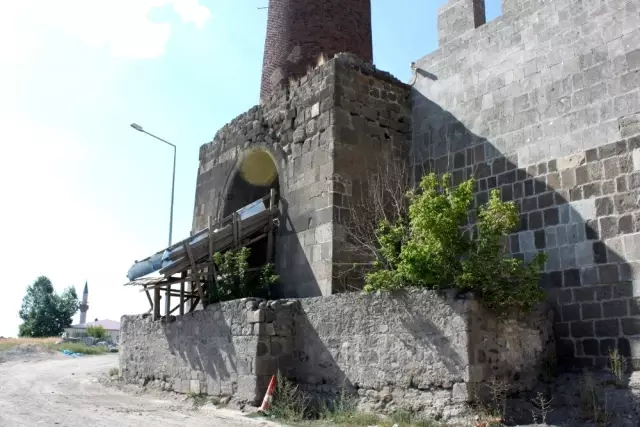 Erzurum Kalesi, 2020 yılında yeni vizyonuyla görücüye çıkacak Erzurum Kalesi, 2020 yılında yeni vizyonuyla görücüye çıkacak
