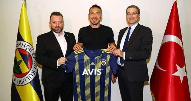 Fenerbahçe Mevlüt Erdinç transferini resmen açıkladı