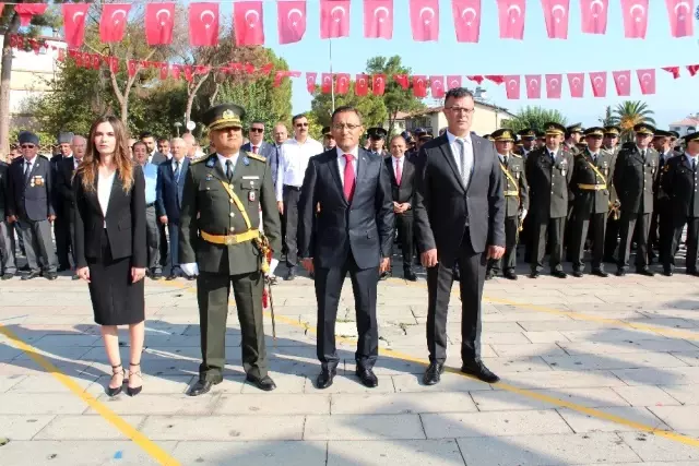 Manisa'nın ilçelerinde 'Zafer Bayramı' kutlamaları Manisa'nın ilçelerinde 'Zafer Bayramı' kutlamaları