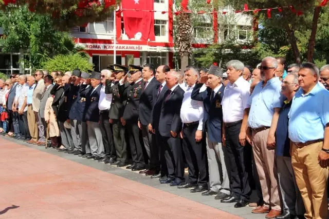 Manisa'nın ilçelerinde 'Zafer Bayramı' kutlamaları Manisa'nın ilçelerinde 'Zafer Bayramı' kutlamaları
